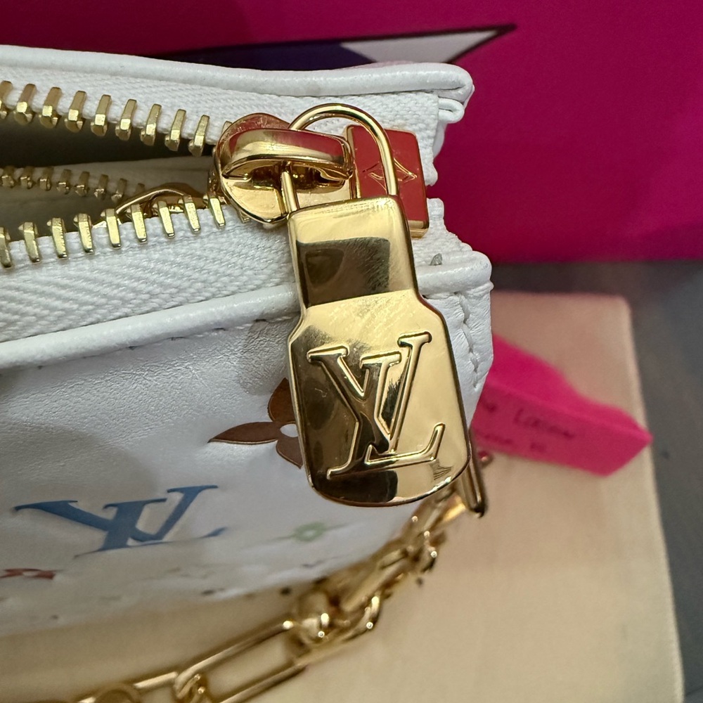 Louis Vuitton White Crossbody Bag with Multicolor Monogram - Picture 7 of 11